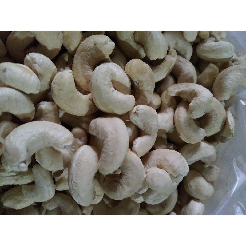 

Kacang mete Mentah (250 gram)