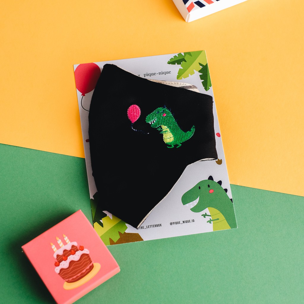

Letter Box - Masker Kain katun 3ply ada Kantong Filter Bordir / Cotton Cloth Face Mask Dino