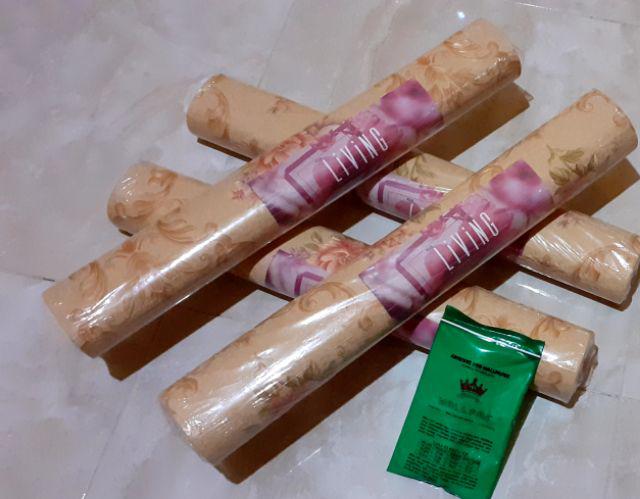 Wallpaper Dinding Bunga Rose Ulir Gold Klasik Mewah