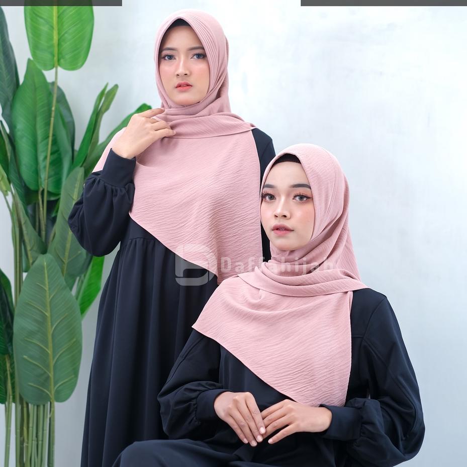 Big Sale.. Khimar segi4 instan Viola by daffahijab part 2