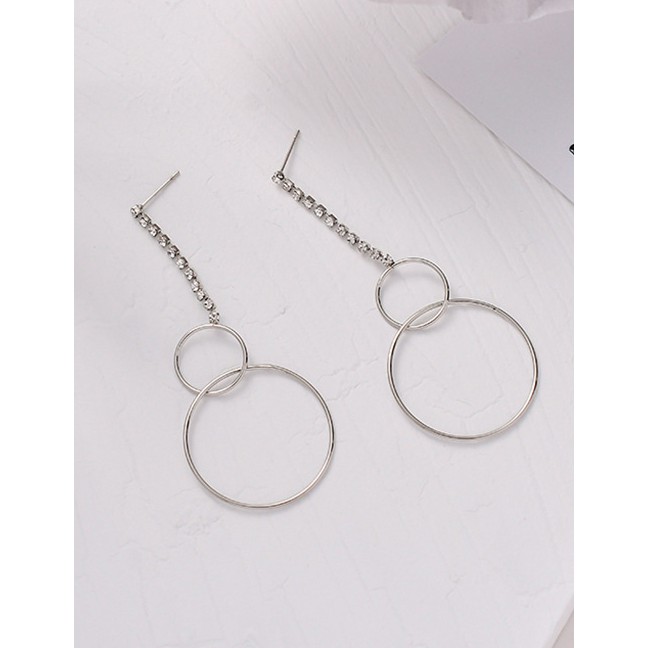 LRC Anting Tusuk Fashion Silver Geometric Circle With Rhinestone Earrings D34116