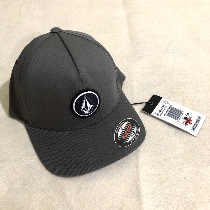 Big Sale  Topi Flexfit Volcom One Over Charcoal ORIGINAL BERGARANSI