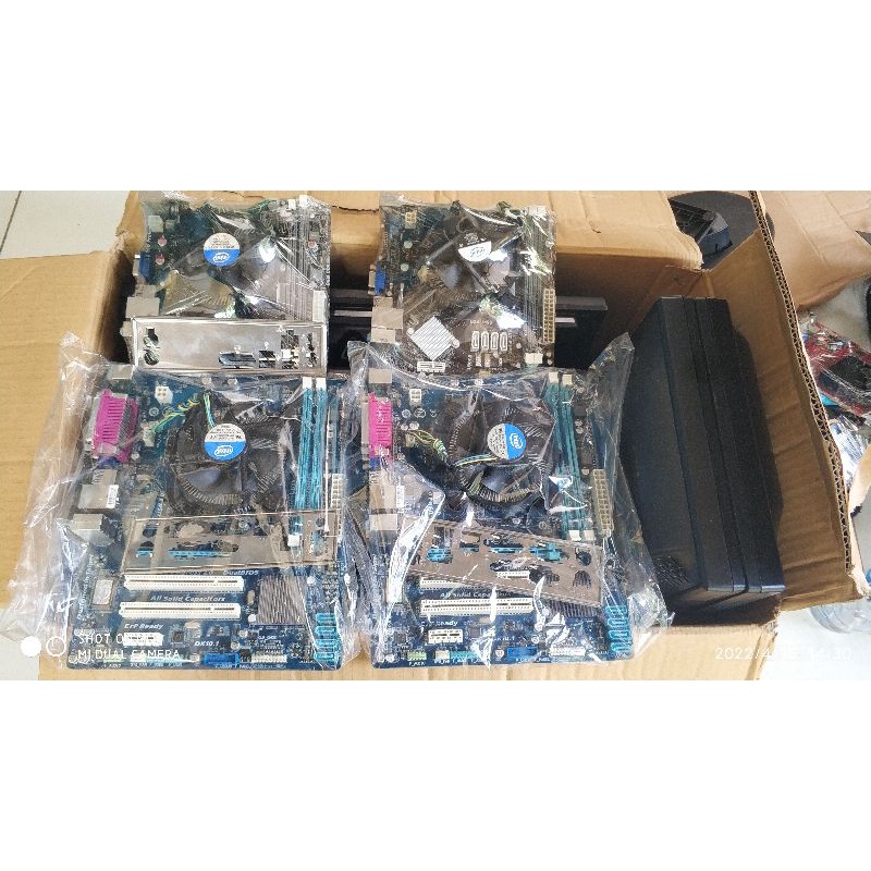 Mainboard H61 Socket 1155 + Core i3 3240 Normal Mulus