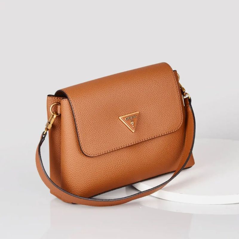 6.6 SALE | GUESSS Downtown Chic Shoulder Bag