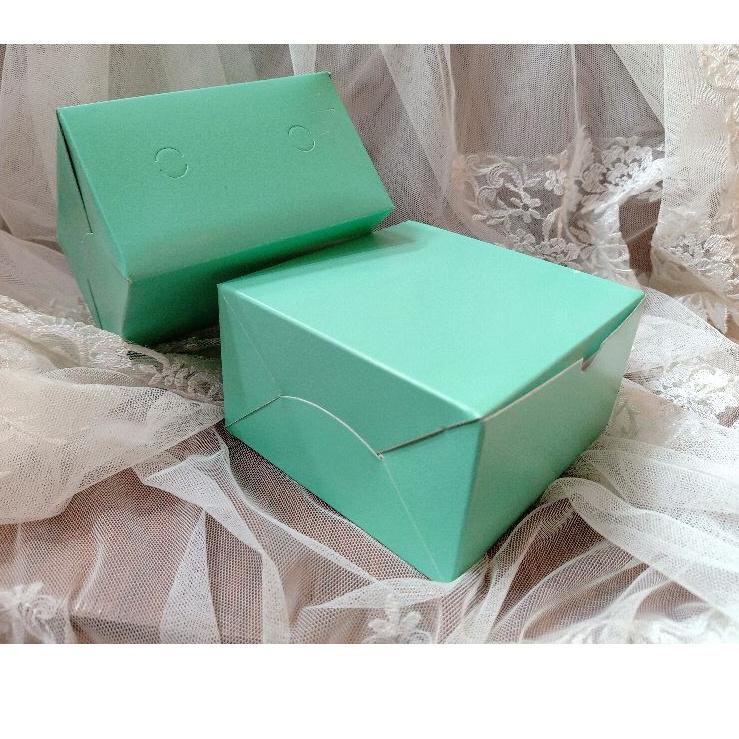 

Paling Istimewa box snack | box kue uk 12x12 isi 40