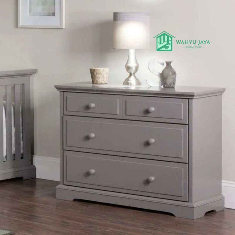 Baby Tafel Minimalis