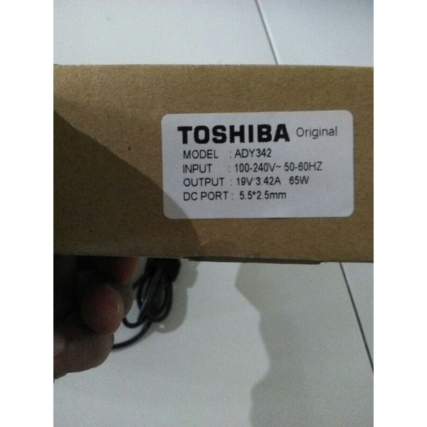 charger laptop toshiba