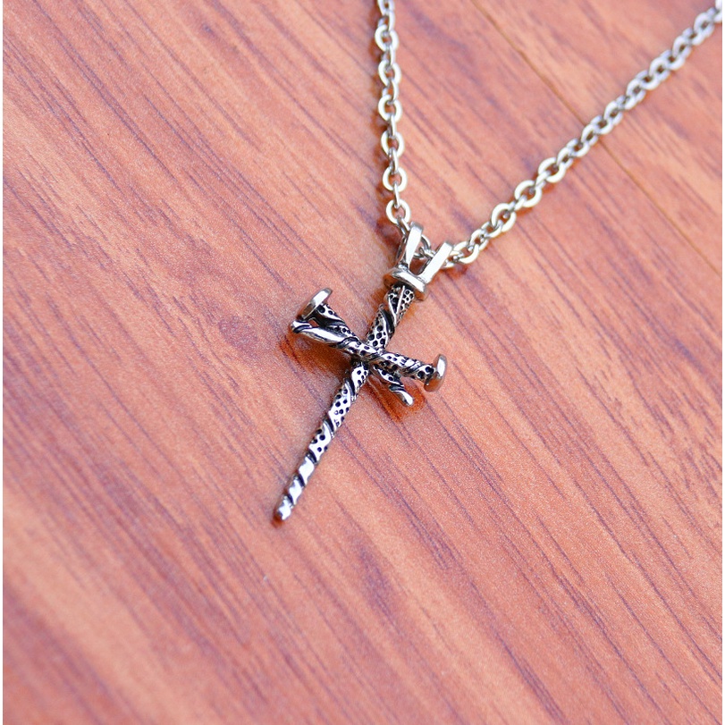 2021 Retro Titanium Steel Casting Men's Pendant Nail Necklace Cross Holiday Gift