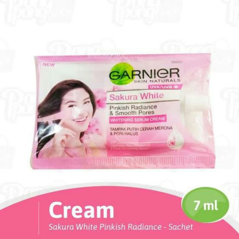 GARNIER SAKURA WHITE CREAM SASET