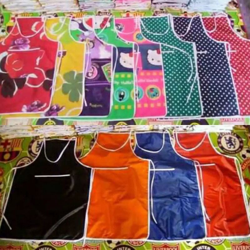 CELEMEK POLOS MOTIF KARAKTER APRON