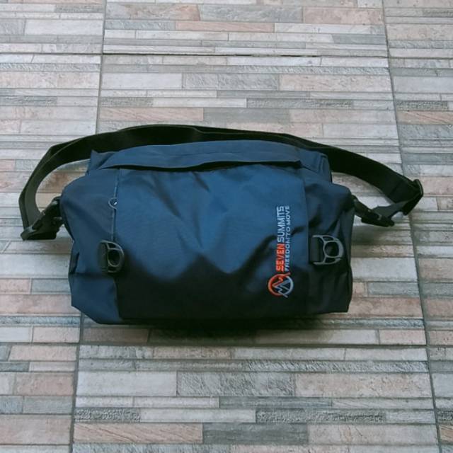 Tas Slempang Seven Summits