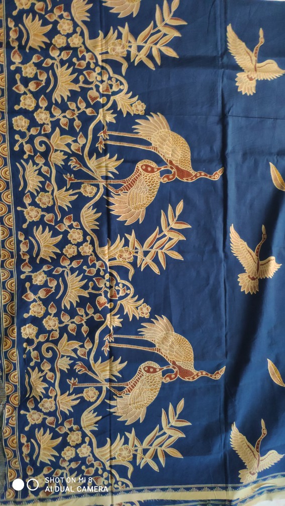 Kain Batik Solo Bangau Terbang Biru
