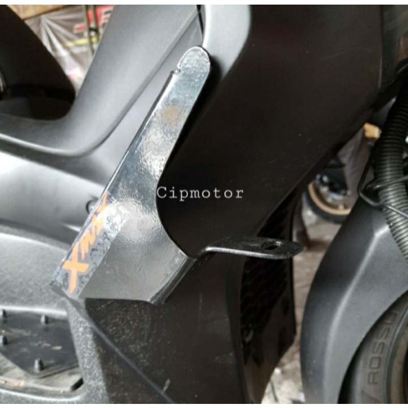 Breket dudukan lampu XMAX model Brixxton terlaris