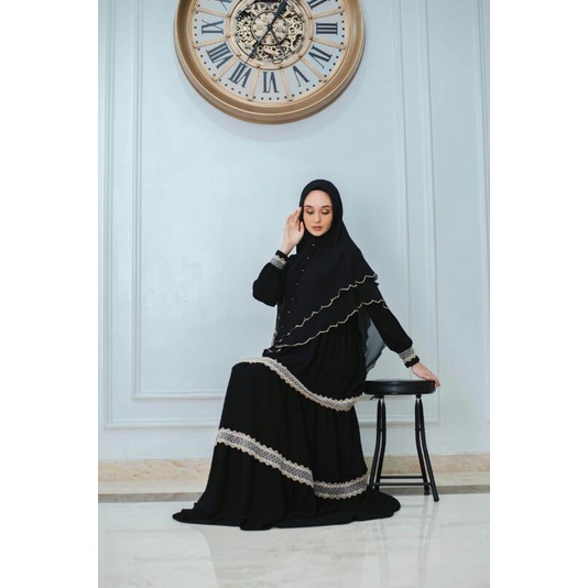 Jamarah Dress Black Edition dan Khimar bordir (1 set) by Emildasyari