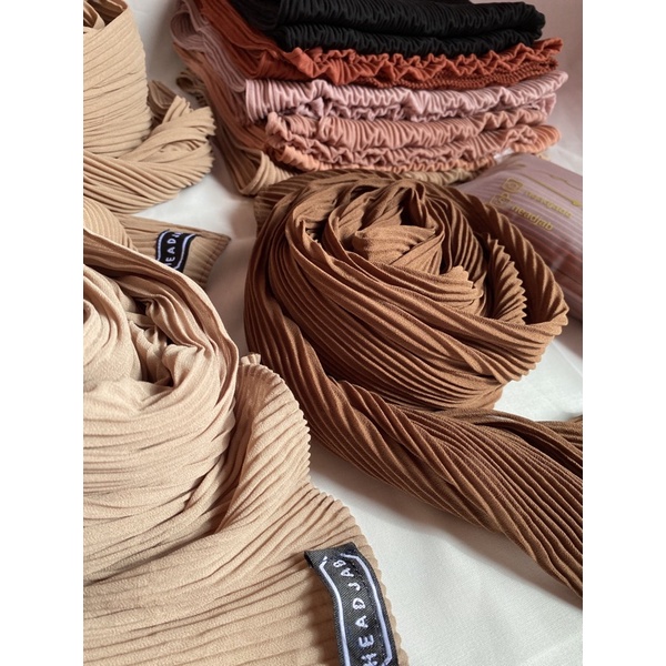 (200cm x 75cm) Premium Full Plisket Pashmina Ceruty Babydoll Tanpa Garis Tengah 47 warna | Batch 2
