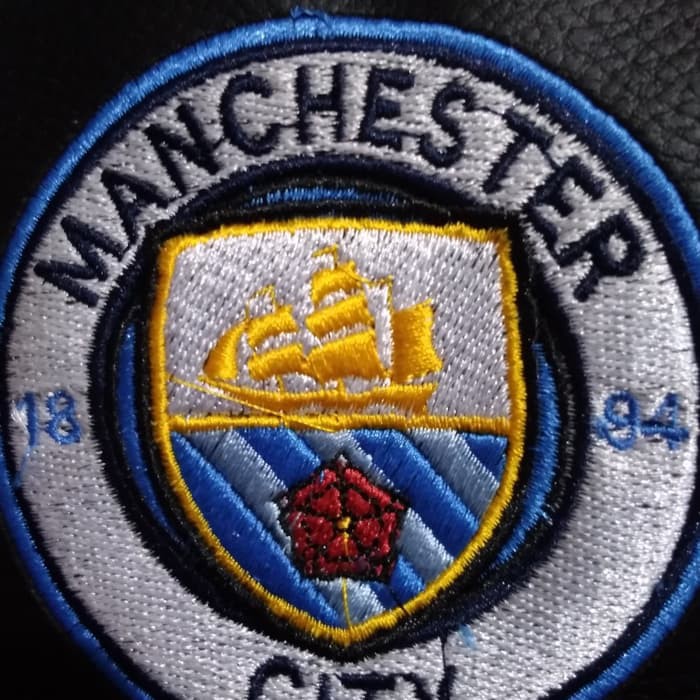 bantal interior variasi mobil MANCHESTER CITY 4-2 h-h bor
