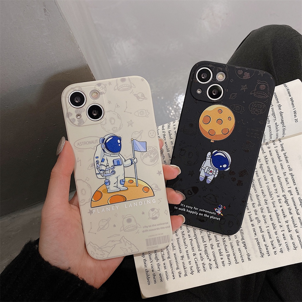 Astronaut square case iphone 13 12 11 pro max Xs max XR 7 8 plus se2020 anti-fall soft casing iphone  soft silicone case