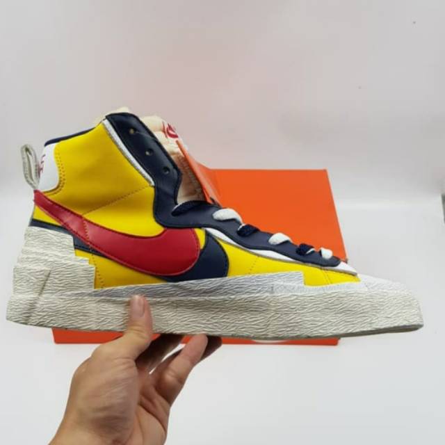 NIKE BLAZER MID SACAI SNOW BEACH