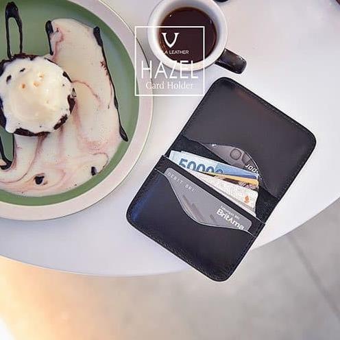 

Dompet Kartu Nama Kulit Asli Voila Hazel Black Terlaris