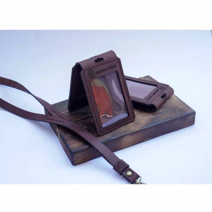 

Id Card - Nametag Holder Kulit Gantungan Idcard