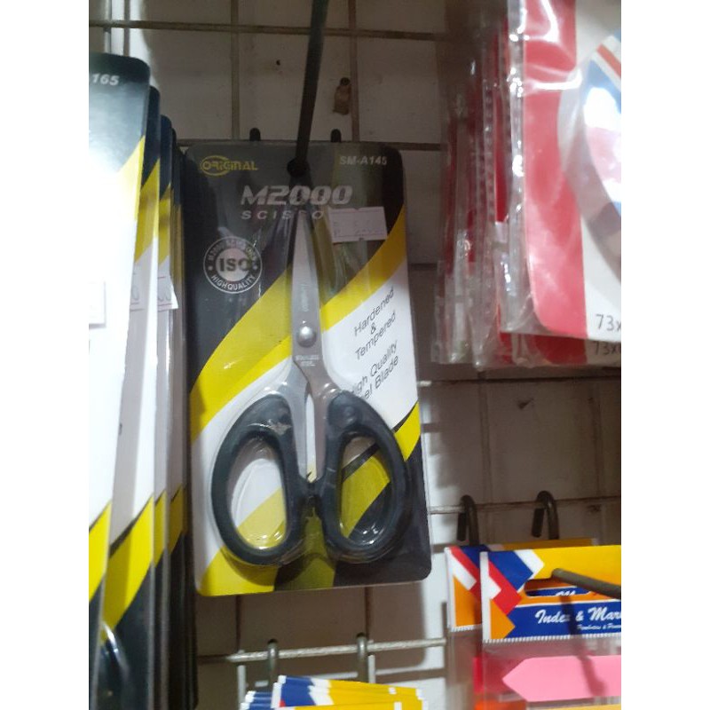 

Gunting M2000 ukuran kecil