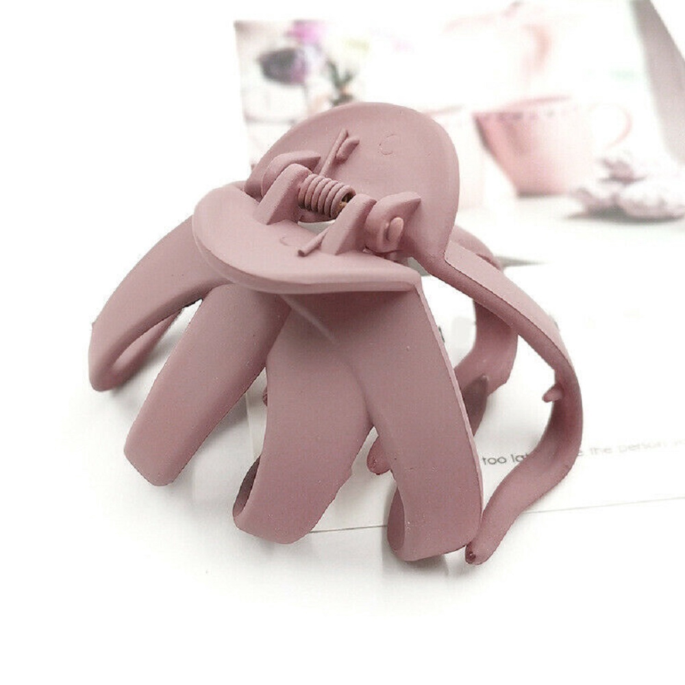 【COD Tangding】5 Colors Solid Geometric Hollowing Large Hair Claw Crab Clamp Hair Clip Hair Accessories