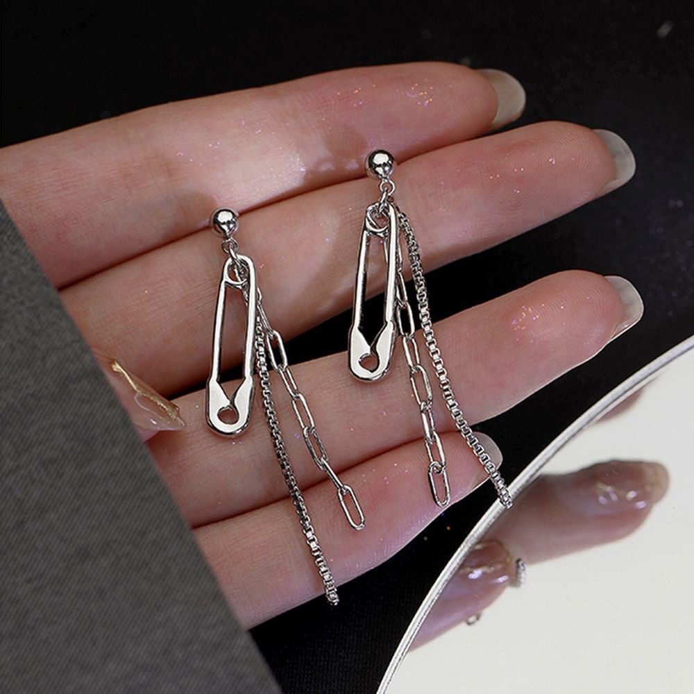 Anting Stud Rantai Panjang Aksen Berlian Imitasi Bahan Zirkon Gaya Korea Untuk Wanita