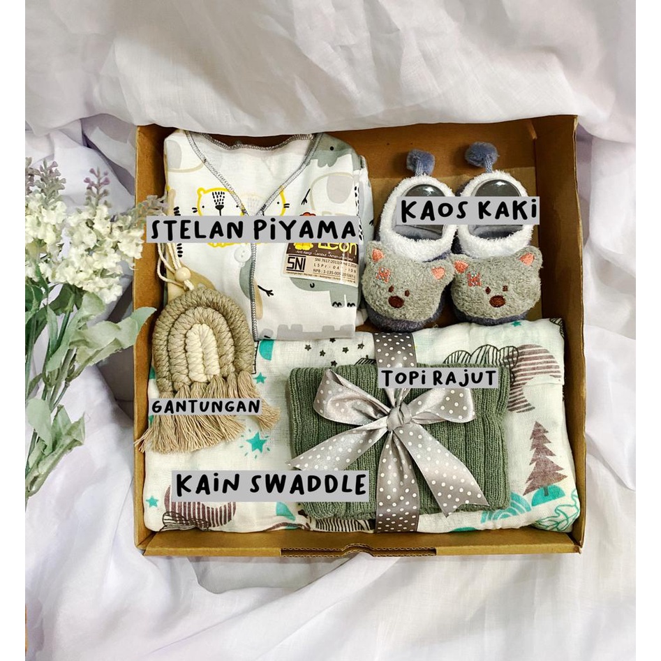 Hampers Parcel Paket Gift Set Kado Hadiah Newborn Baby Bayi Lahiran Velvet Box 1