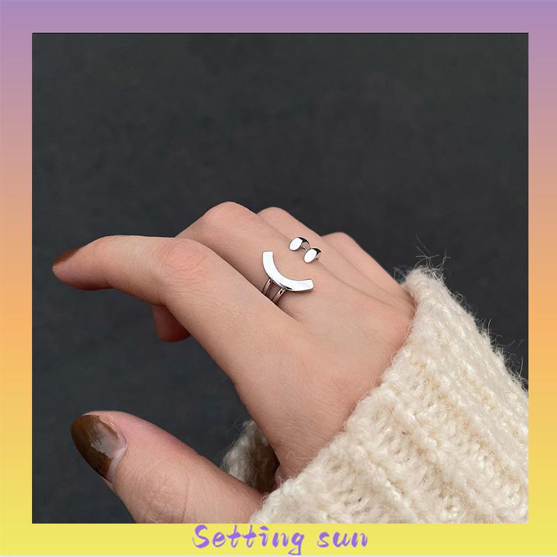 Cincin Model Terbuka Adjustable Desain Smiling Face Warna Silver Untuk Wanita TN