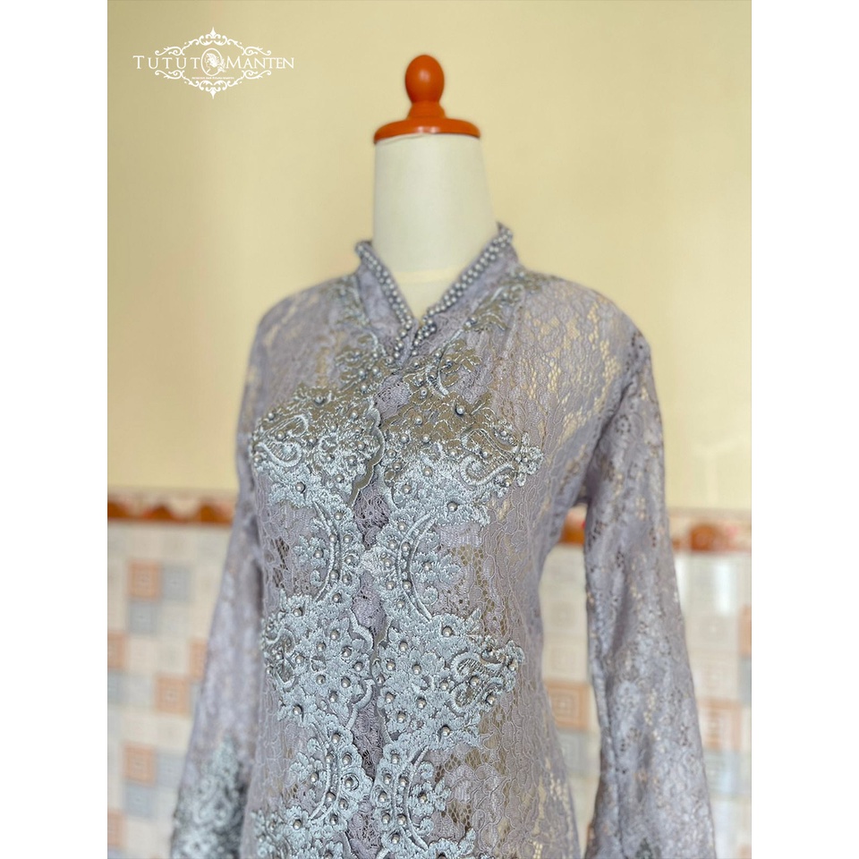 KEBAYA EKOR SHANGHAI WARNA