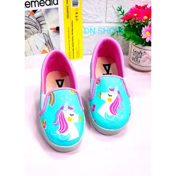 Sepatu anak perempuan motif unicorn tosca cute