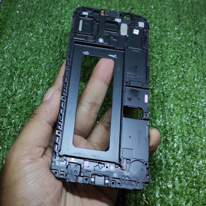 Original Midle Frame Lcd Samsung J6 2018 - j600 - Tulangan Tengah - Tatakan Lcd Ori Copotan / Cabuta