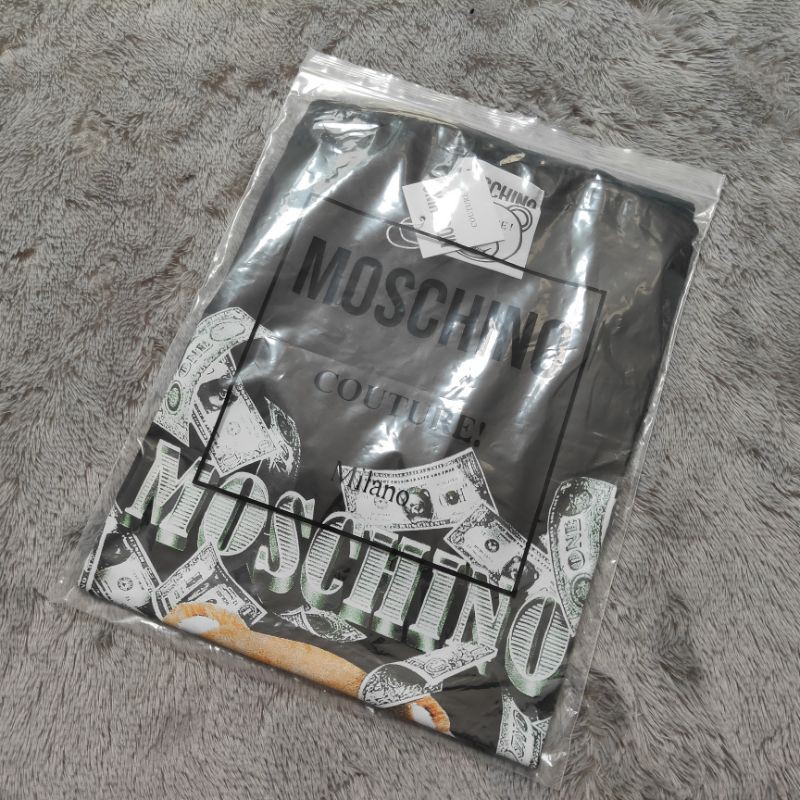 Kaos Tshirt Moschino Rich Dollar Fulltag &amp; Lebel