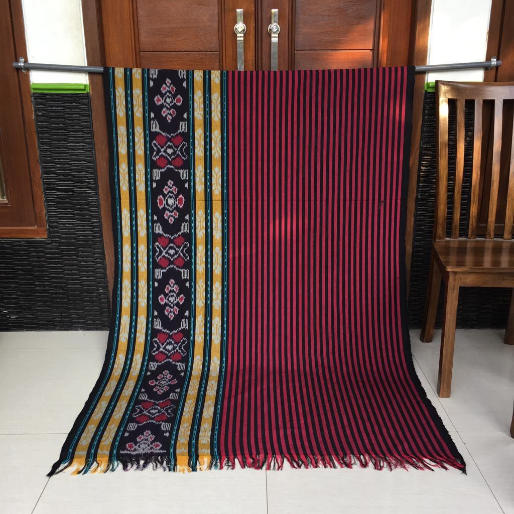 Kain Tenun Troso Jepara Merah Maroon