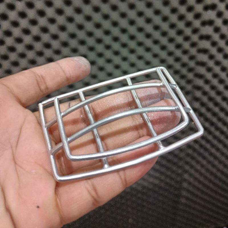 Pengaman Stenlis Atas Kabin Miniatur Truk Plastik