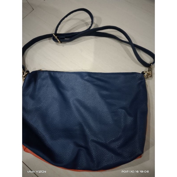 TAS Kulit Sling Monza