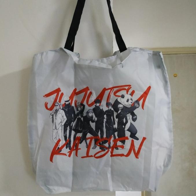 Uniqlo UT Jujutsu Kaisen Karakter Putih White Tas Saku Tote Bag TERJANGKAU