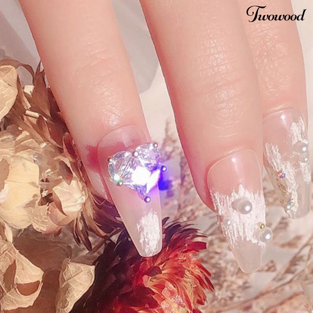 Twowood Ornamen Berlian Imitasi Bentuk Hati 3D Untuk Dekorasi Nail Art