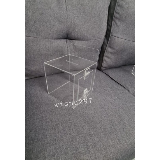 Acrylic kotak amal 15x15x15cm (2mm)