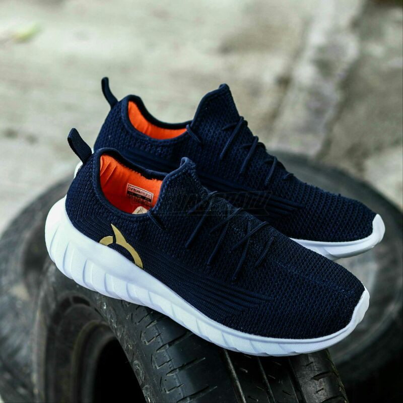 Ortuseight Sepatu Sneakers Frontier - Navy/White
