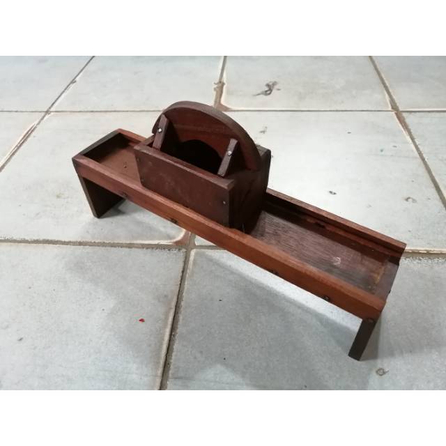 1kg pengiris bawang bahan kayu ulin kecil