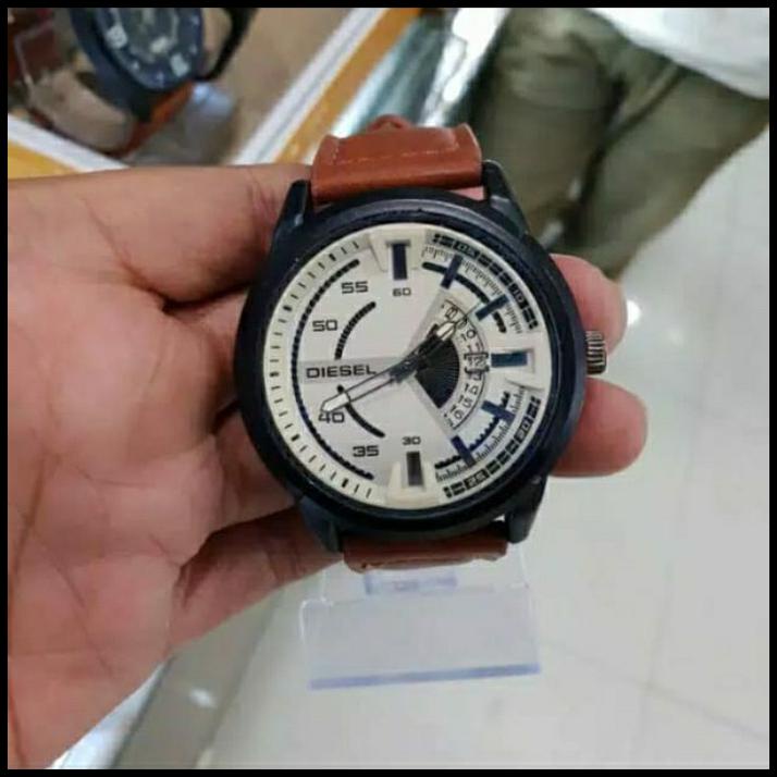 Jam Tangan Pria Diesel Tanggal Aktif Tali Kulit Leather Brond