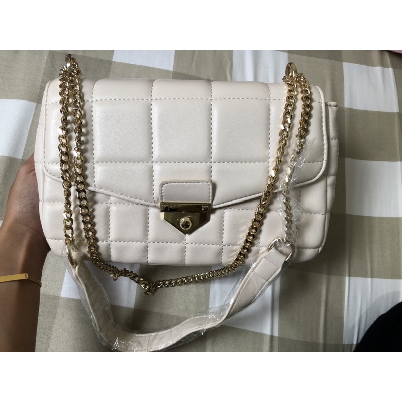 Tas Emsio by Elizabeth Lexie sling bag