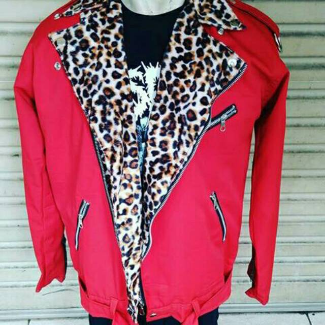 Jaket double kerah merah leopart