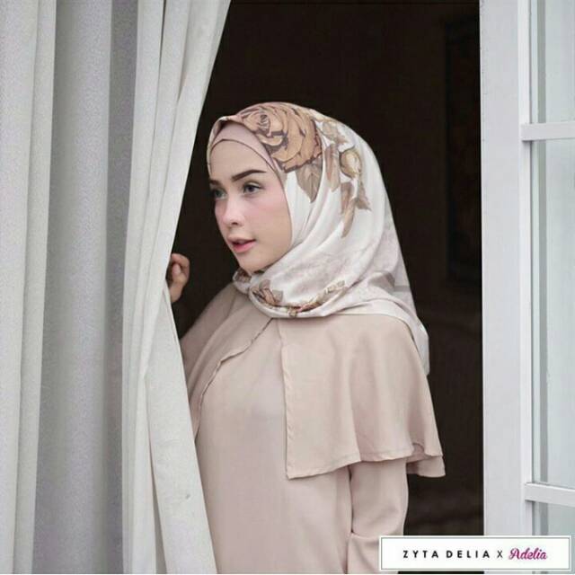 PL Zytadelia x Adelia Scarf