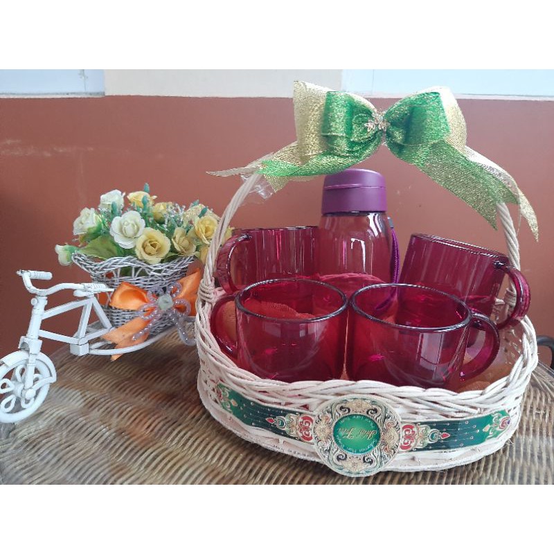 Parcel Coffee set and Bottle Tupperware