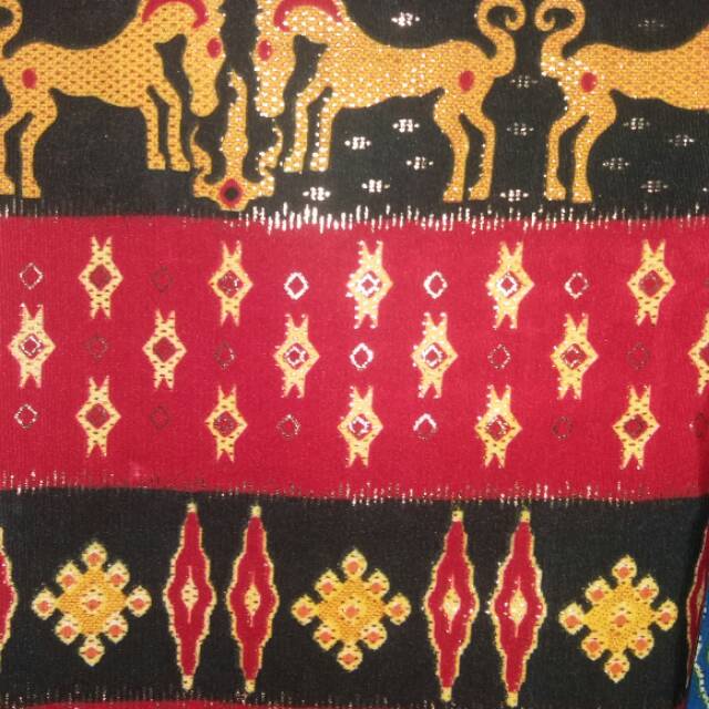 Kain Batik etnik nusa tenggara timur