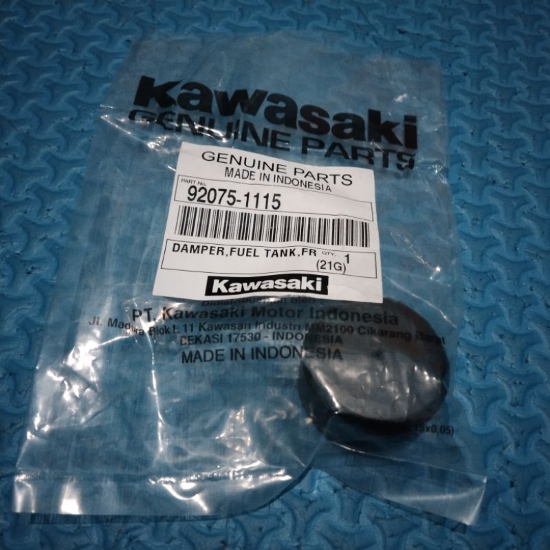 karet damper tangki bensin depan samping ninja r rr ss original Kawasaki 92075-1115