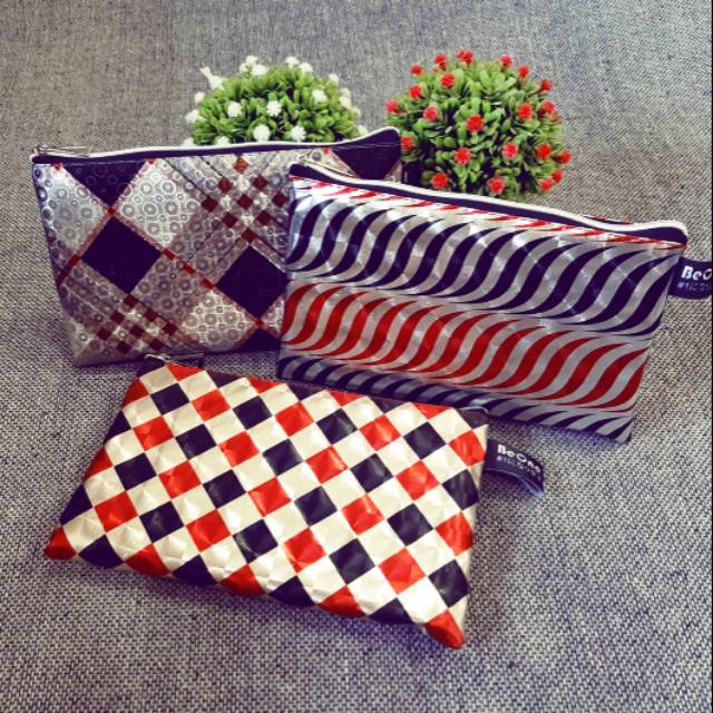 

Pencil case / dompet pensil kosmetik hologram kilat