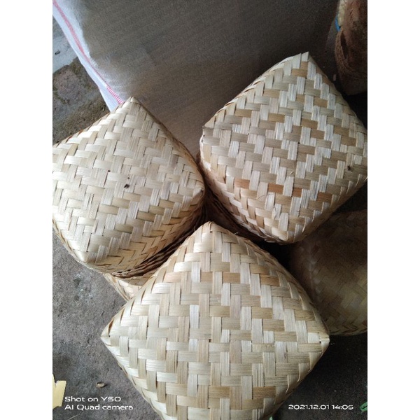 

[ Halodul ] besek nasi 18x18 sepasang